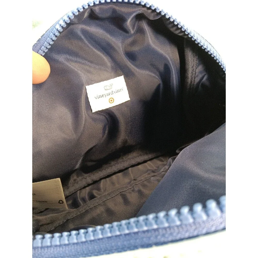 Vineyard Vines neoprene cosmetics clutch bag w/whales